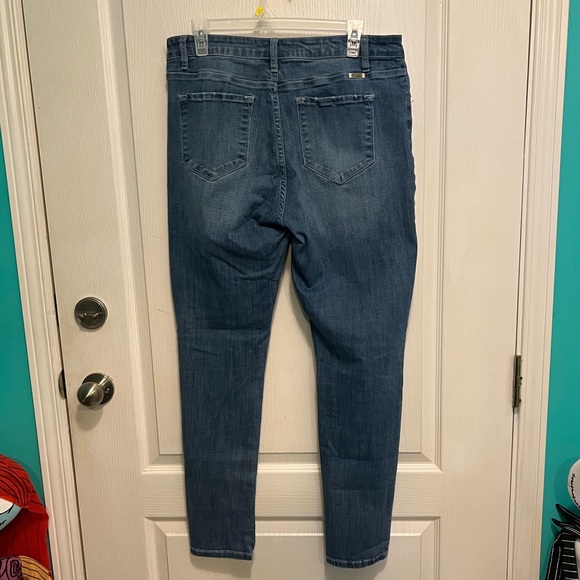 KANCAN JEANS - Picture 3 of 5